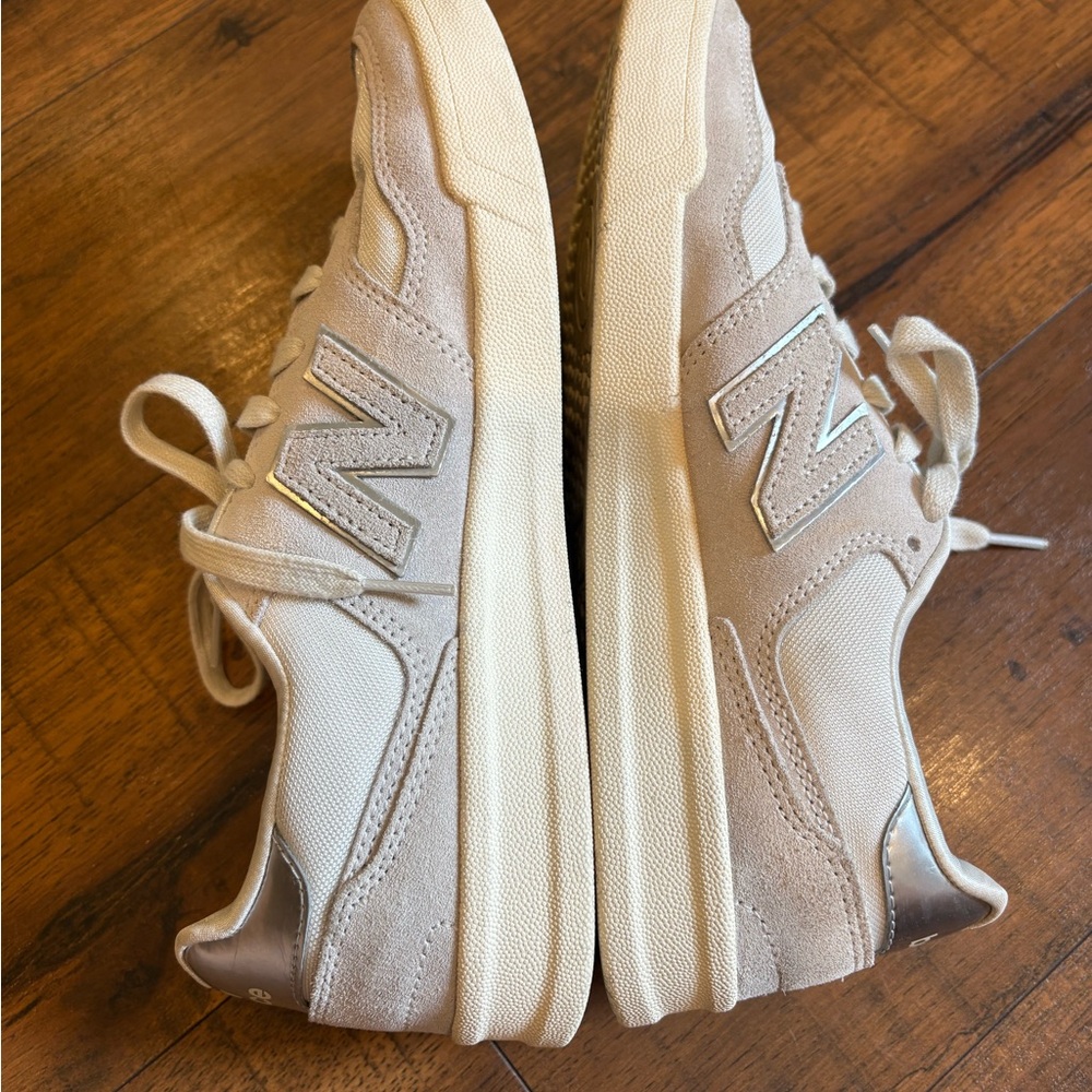 New Balance Nimbus Cloud Mesh & Suede Sneakers Gray White womens 9 - Picture 3 of 8